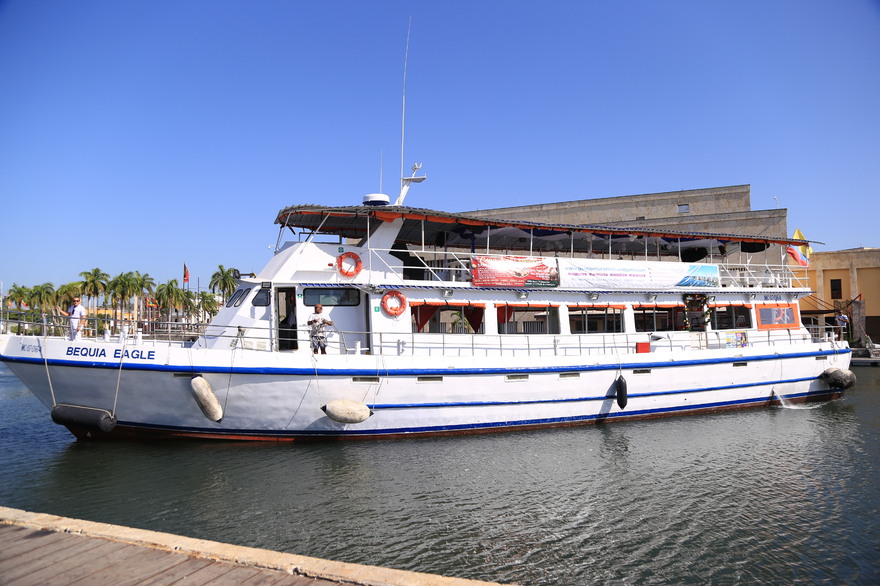 Noche Blanca en Barco Bequia